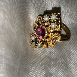 Vintage Sarah Coventry Amethyst ring